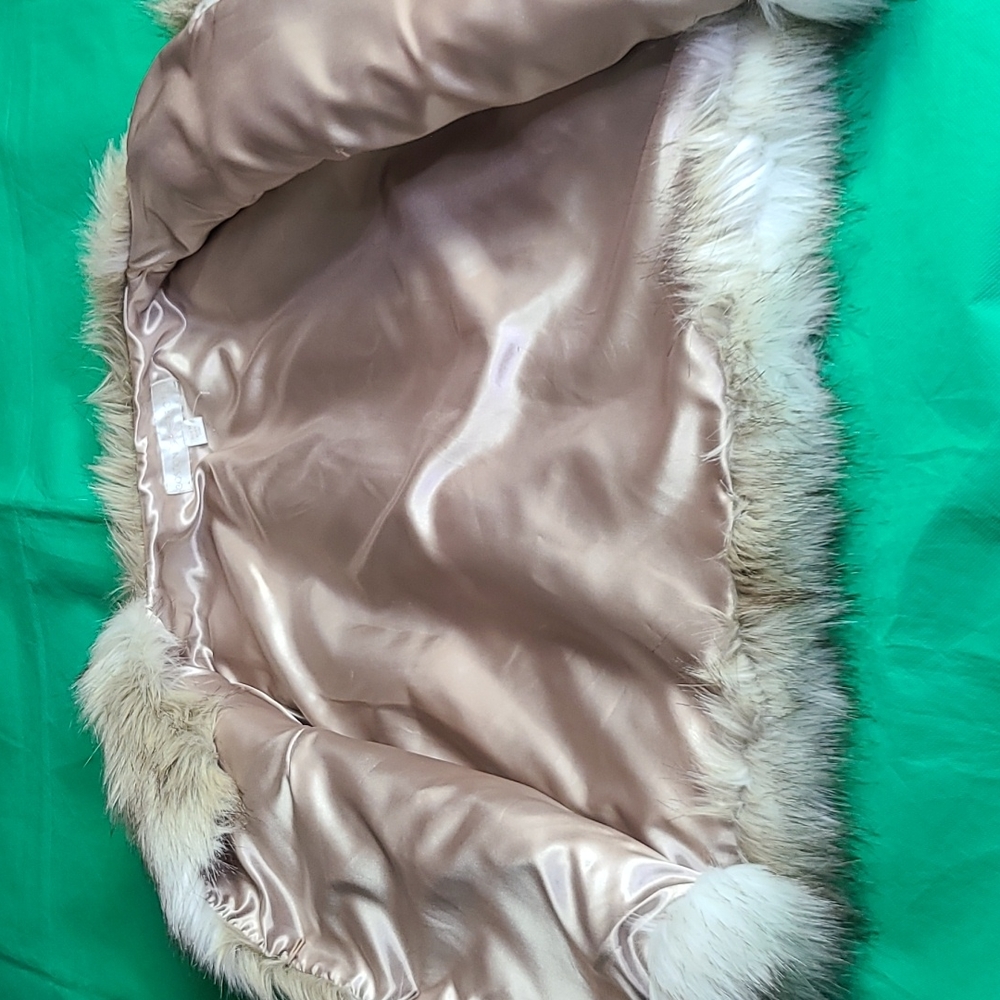 Ladies Jacket - Picture 5 of 9